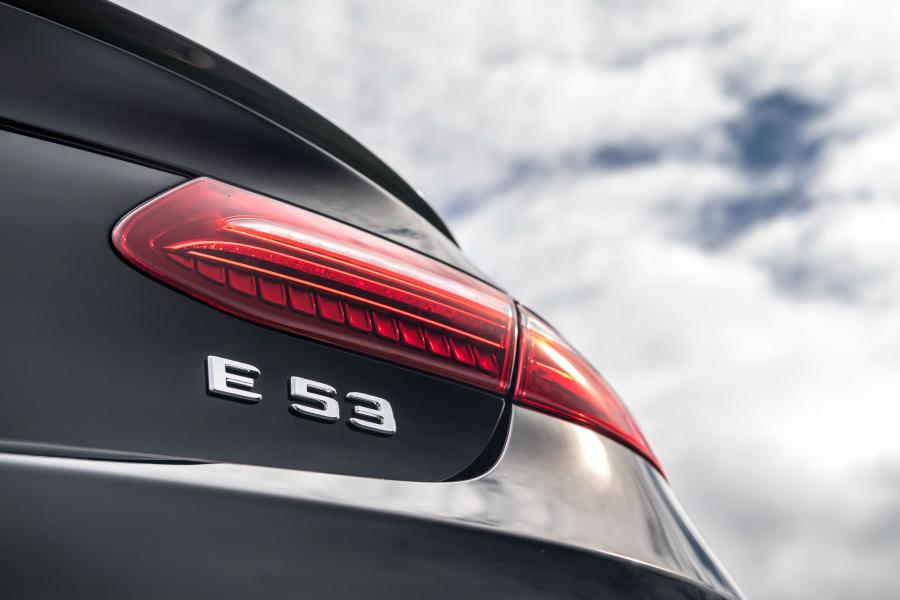 Логотип Mercedes-AMG E53 4Matic+ Coupe (C238) 2018 года  (UK) (фото 12 из 40)